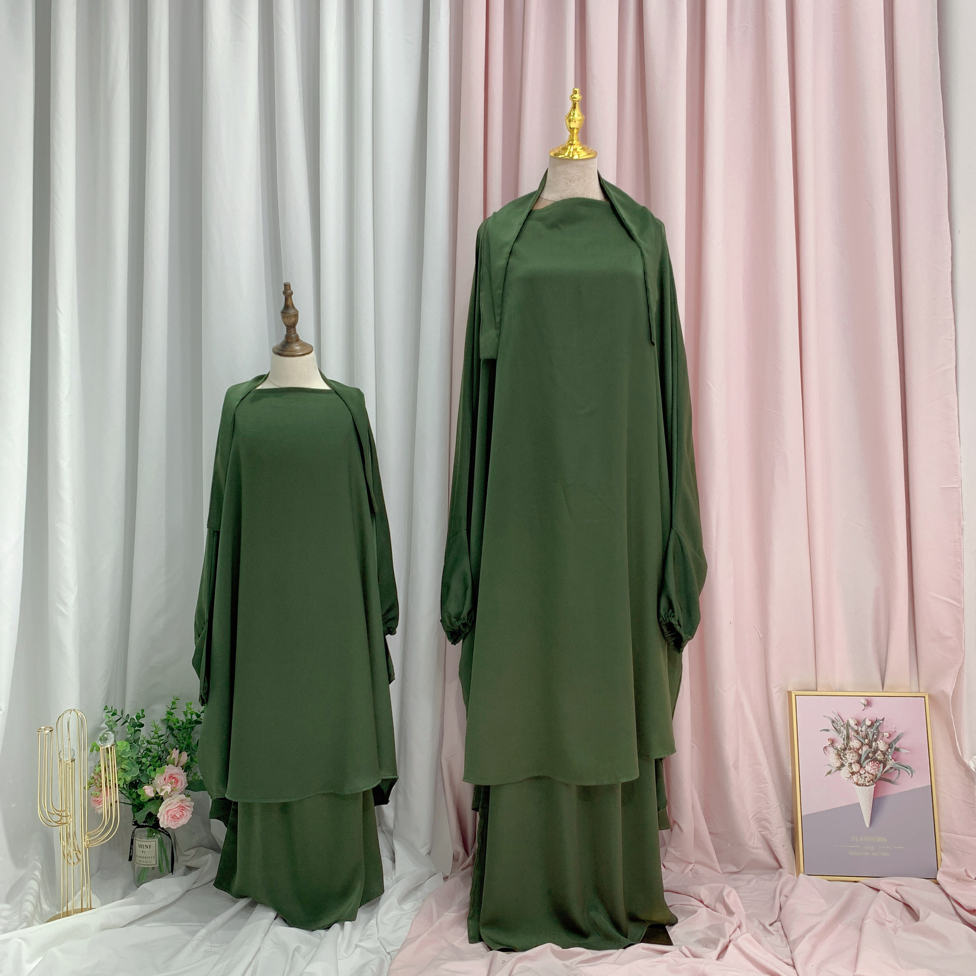 Vestidos familiares a juego de color sólido con dobladillo amplio Loriya 2022 LR485-LR486