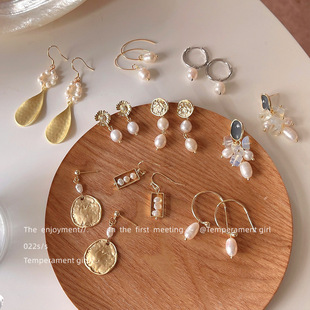 高级感轻奢耳环