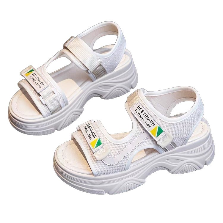 Sandalias de talón medio para mujeres verano 2026 nueva moda versátil antideslizante ligera y alta sandalias romanas