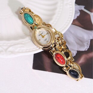 �¿�С���߼���Ůʿ�ֱ팚ʯ�Ƕ�p�ݕr�и��ֵ������Ů��