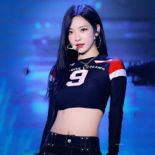 aespa��ˇ׿ͬ��duckdive�͹řC܇�L��T��Ů�＾���b¶���������