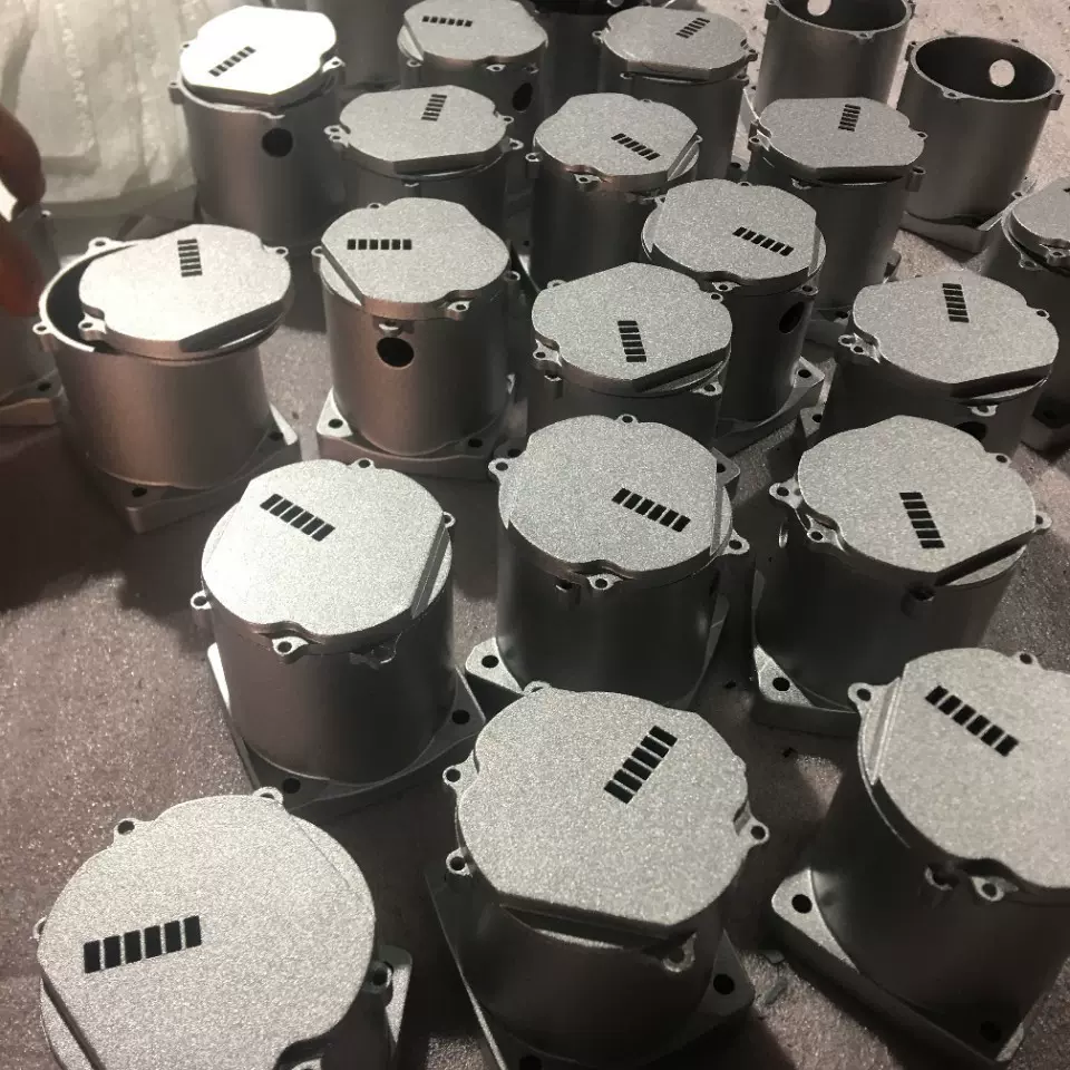 宁波铝合金型材烤漆加工奉化喷漆厂喷砂