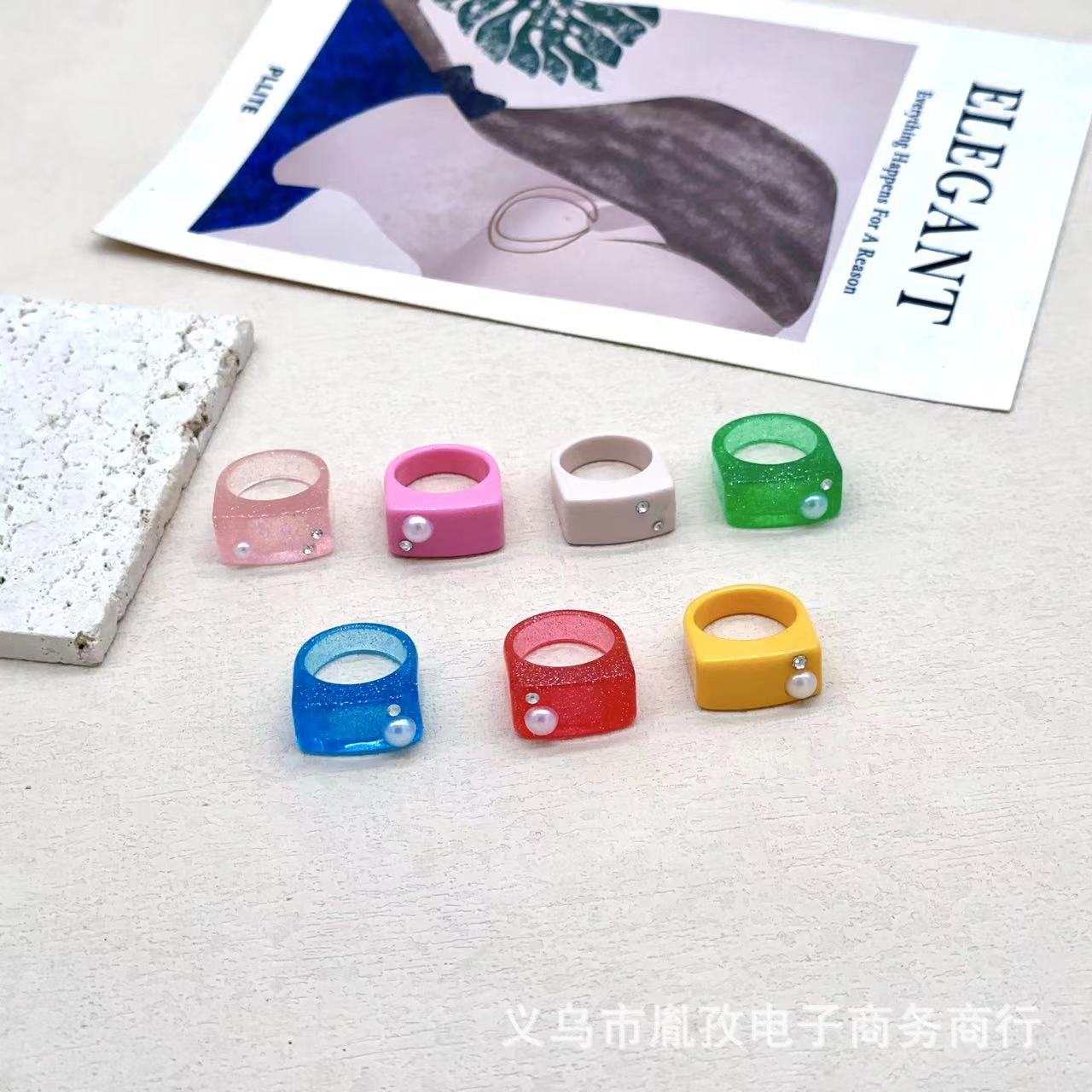 Nueva transfronteriza de estilo INS resina geométrica anillo cuadrado moda pequeña perla fresca joyería de diseño hecho a mano