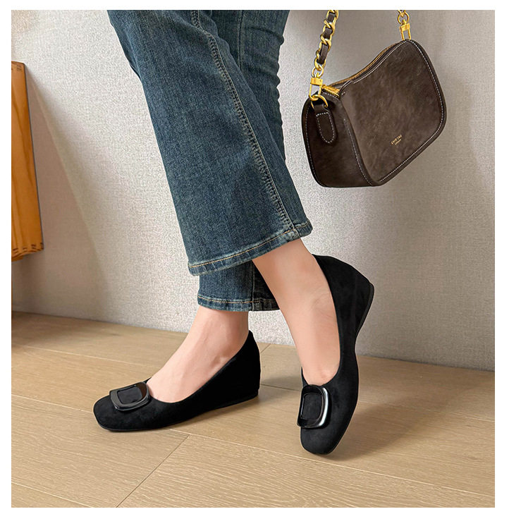 Giày bệt nữ mũi vuông khóa ngang, cổ thấp chất liệu nhung, gót xuồng 3–6 cm — Màu be, màu đen, màu đỏ chi tiết 26