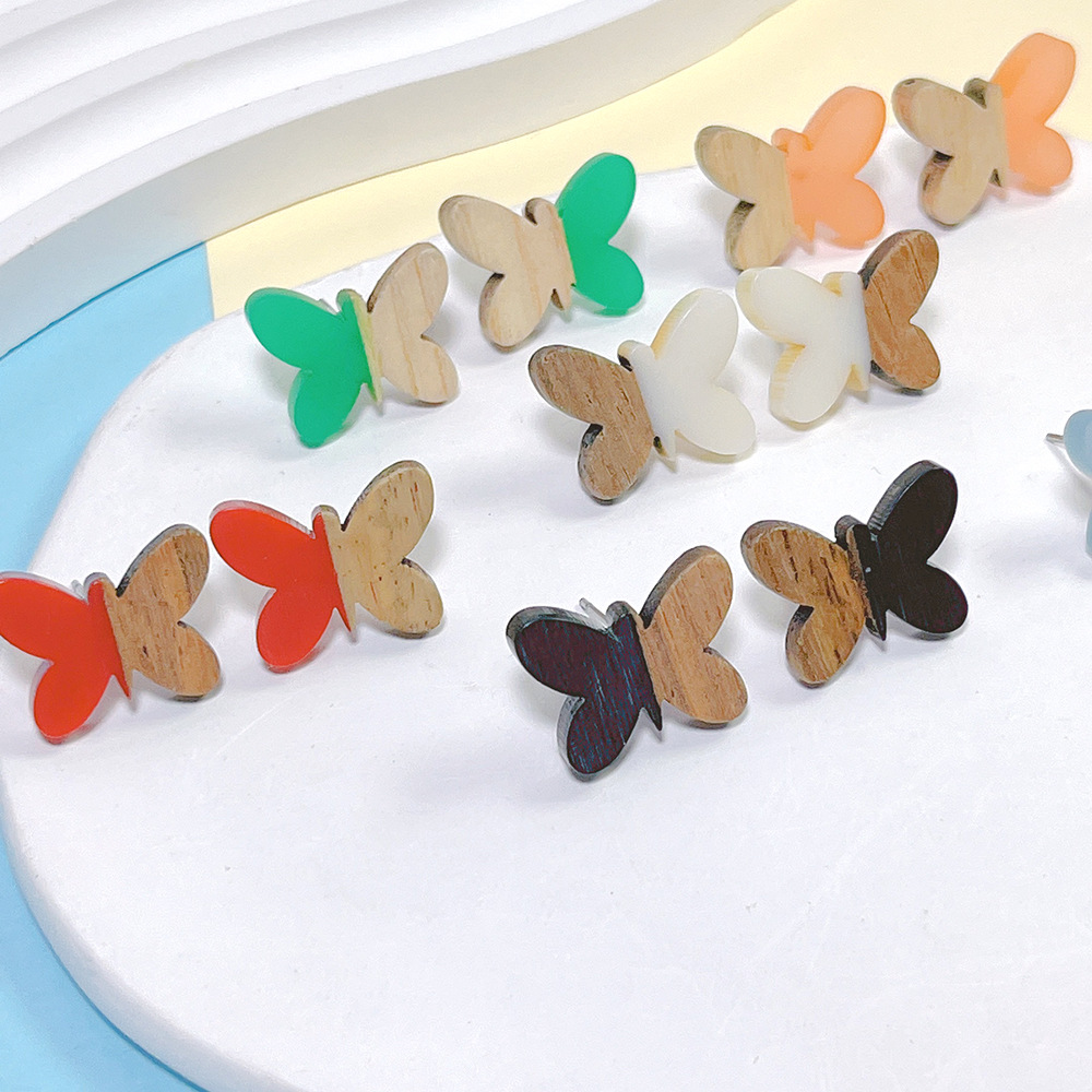 1 Pair Sweet Butterfly Wood Resin Ear Studs display picture 2