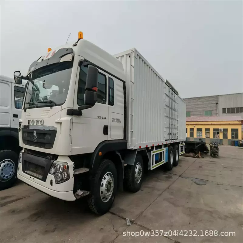 供应境外重汽豪沃集装箱卡车 后八轮物流运输厢式货车9米6集装箱