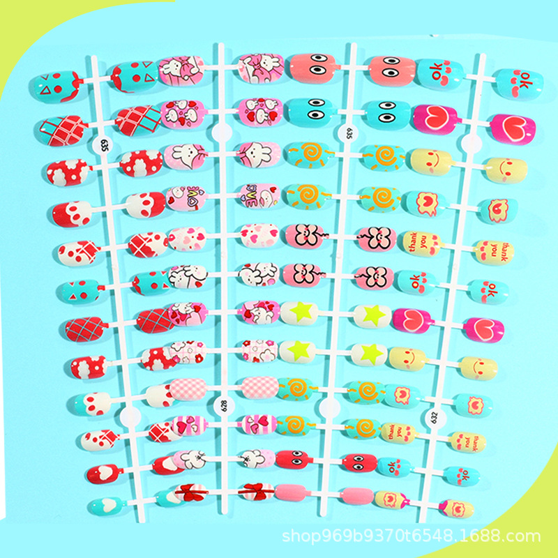 Nuevo desgaste hecho a mano uñas fresco lindo terminado dibujos animados niños desgaste uñas desmontable falso uñas manicura 24 unidades