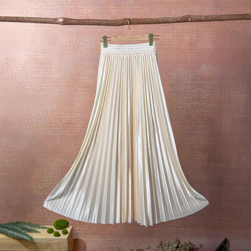 European and American Style Satin Metallic Shiny Long Skirt with a Loose High Waist, Elegant Pleated Large Hem Half Skirt 1m