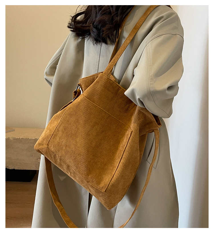 New Korean-style simple large-capacity handbag, casual corduroy single-shoulder bag, versatile travel light crossbody bag wholesale full figure