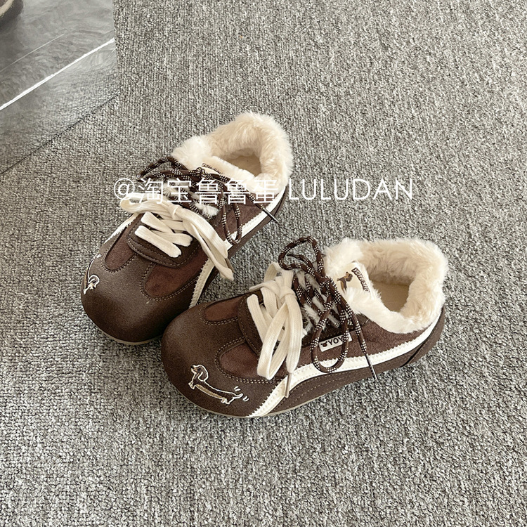 Calentamiento y terciopelo de zapatos de entrenamiento para niños y niñas 2025, nuevos zapatos de skate de invierno, zapatos de deporte casuales de moda para mujeres