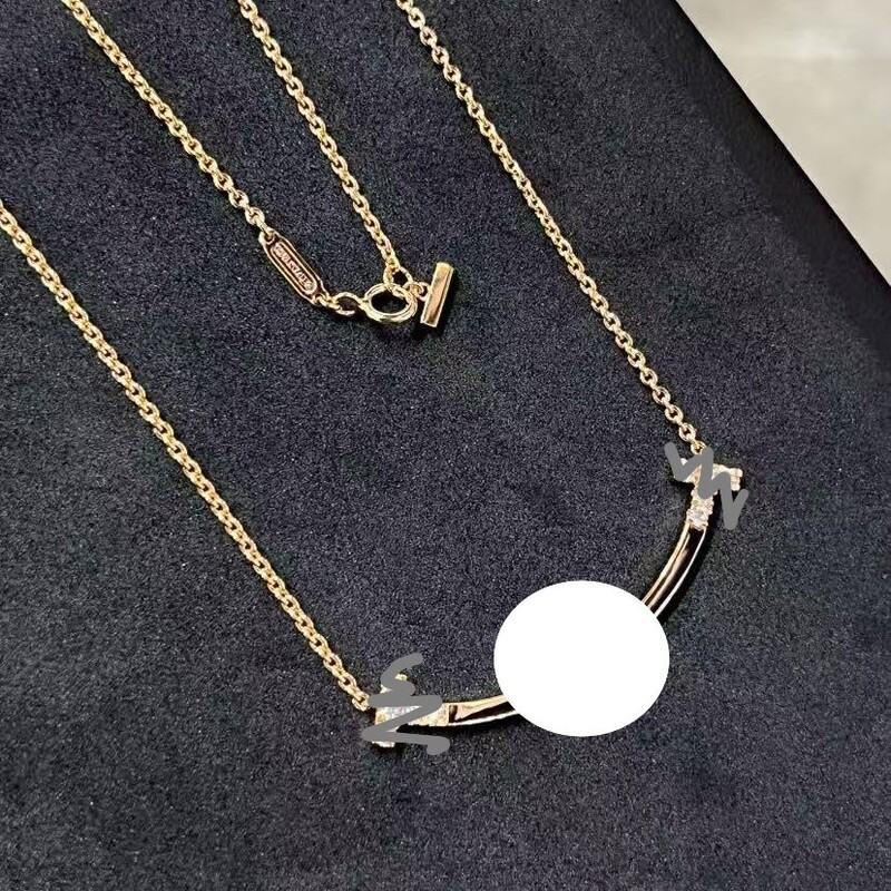 T Brand High-End Smiley Face Necklace for Women, 18K Rose Gold V Gold t Brand Same Style Smile Pendant, Niche Versatile Knot Lock T Brand High-End Smiley Face Necklace for Women, 18K Rose Gold V Gold t Brand Same Style Smile Pendant, Niche Versatile Knot Lock