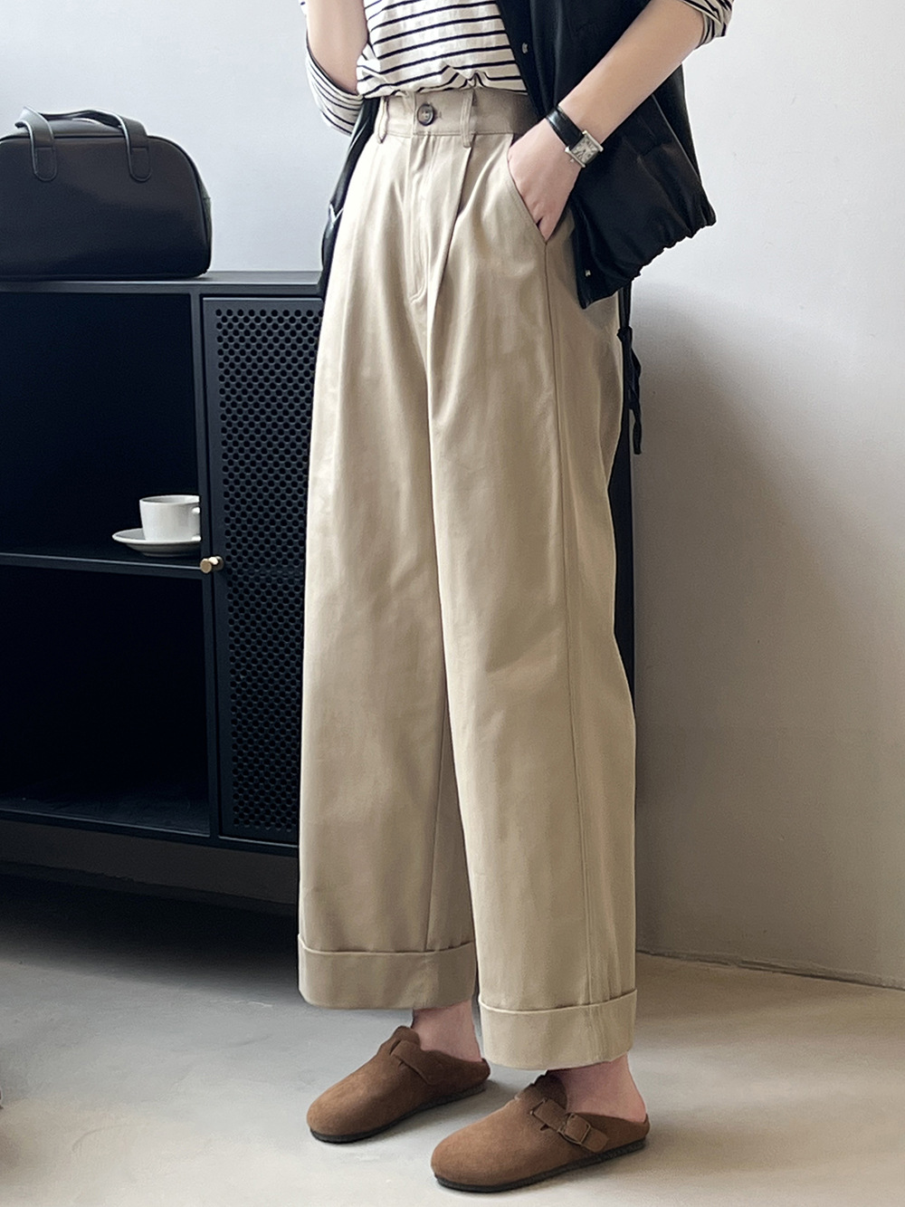 Women's Daily Simple Style Solid Color Full Length Pocket Casual Pants Straight Pants display picture 1