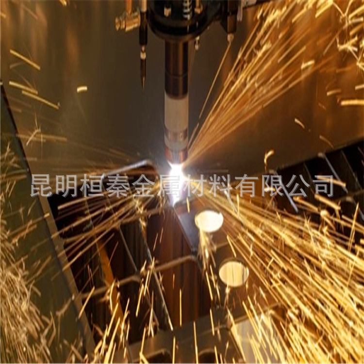 3632726334_1780629674