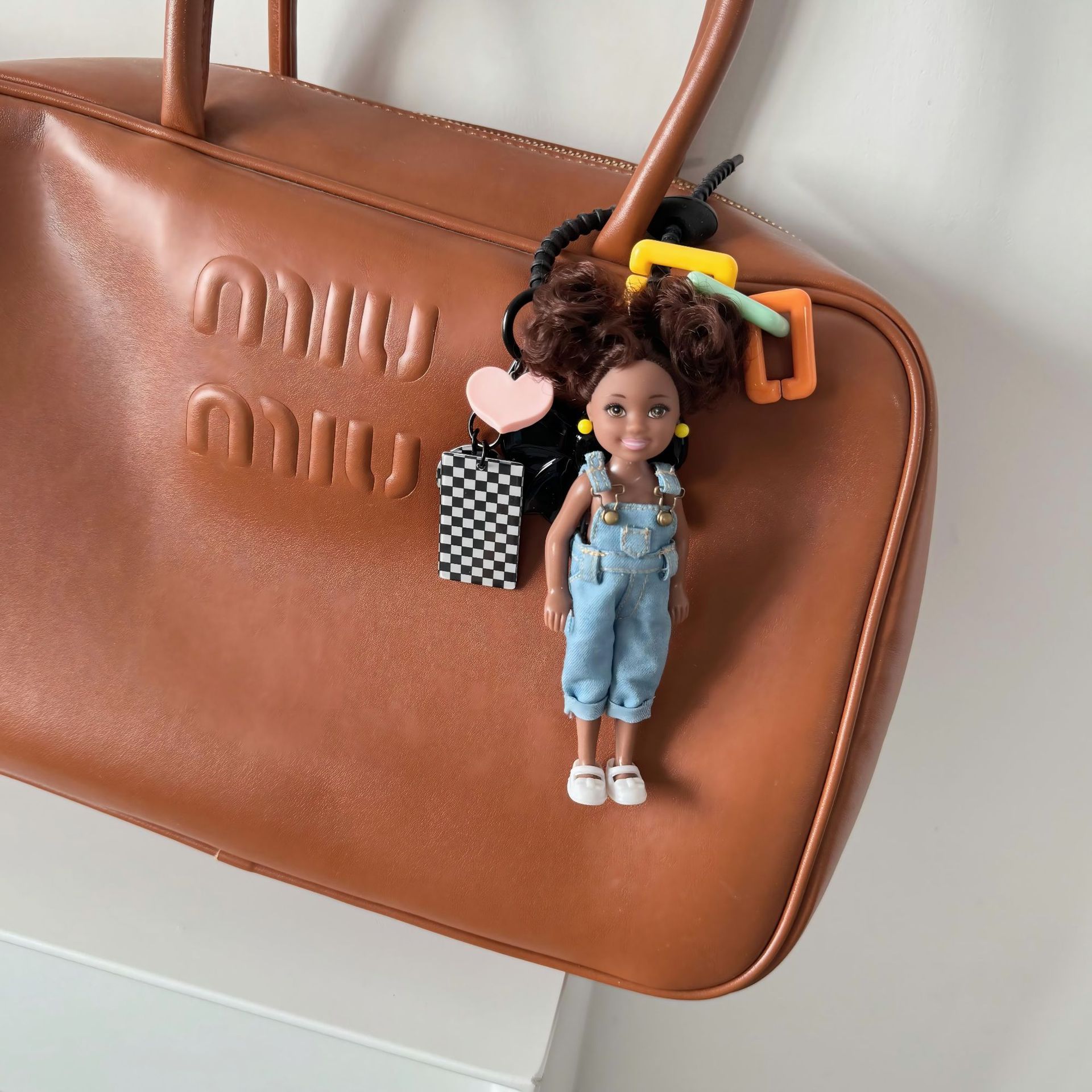 昭和人形バッグストラップ古着かわいいドーパミン少女ピュアハンドバッグキーホルダー小众okayy