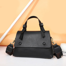 2022真皮包新款复古质感简约女士手提包单肩斜挎包头层牛皮小方包