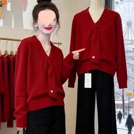 法式围巾领红色针织衫甜美减龄上衣2026冬季长袖新年红毛衣百搭女