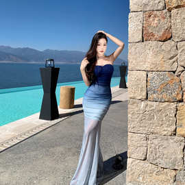 法式蓝色渐变抹胸连衣裙高级感收腰包臀鱼尾裙泰国海边度假风长裙