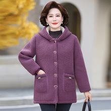 妈妈冬装颗粒绒连帽棉袄外套中长款时尚羊羔毛加厚保暖中老年棉衣