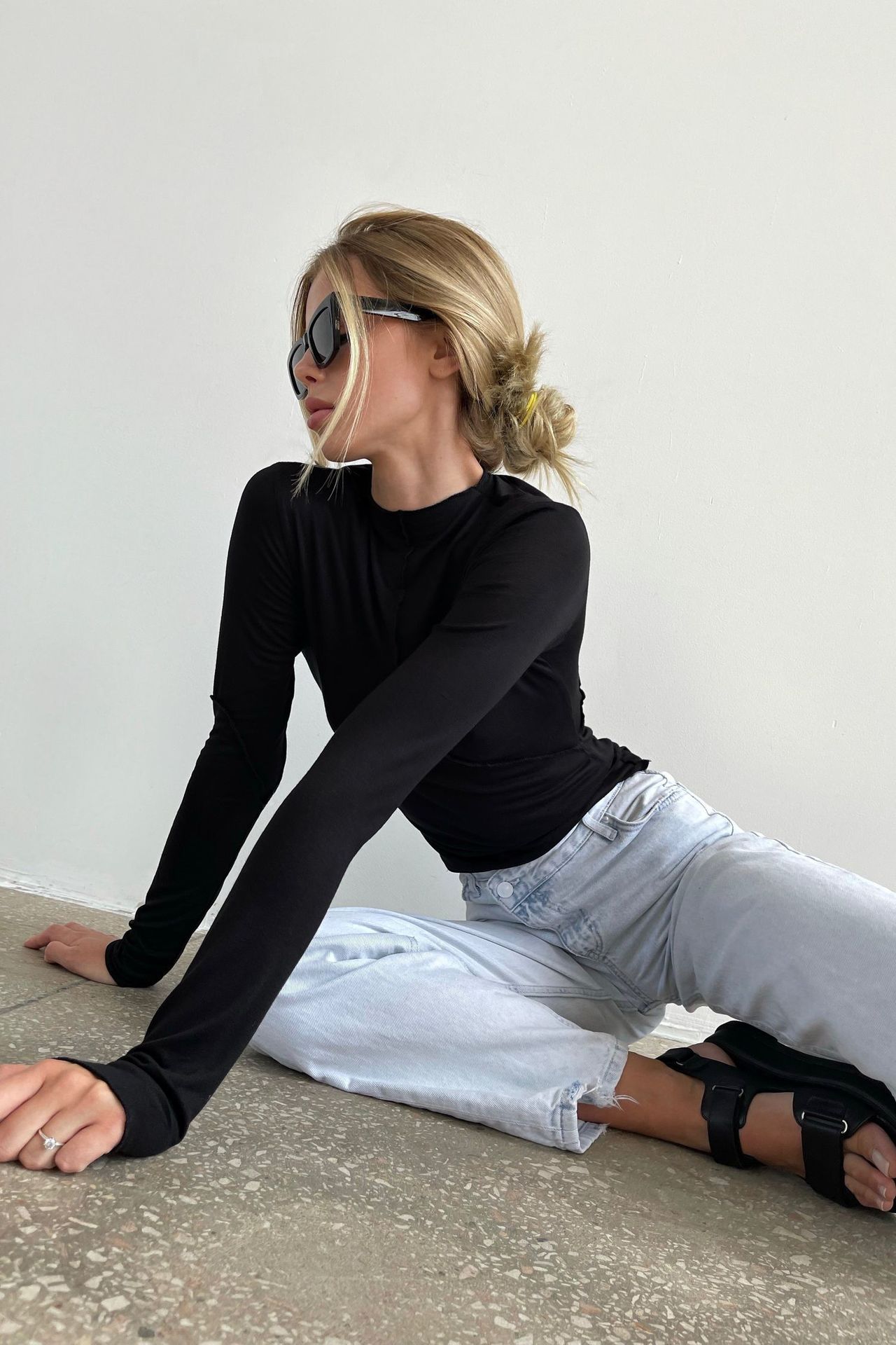 Half high neck base shirt with spring trend slanted edge splicing design, elastic slim fit long sleeved T-shirt_voghion.com