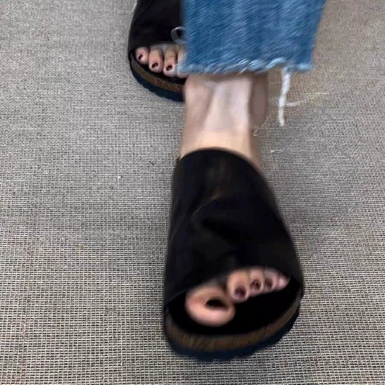 Летние босоножки и шлепанцы из кожи для женщин, летняя обувь 2025 года, нишевая, лёгкая роскошь, для внешней торговли, ретро стиль.