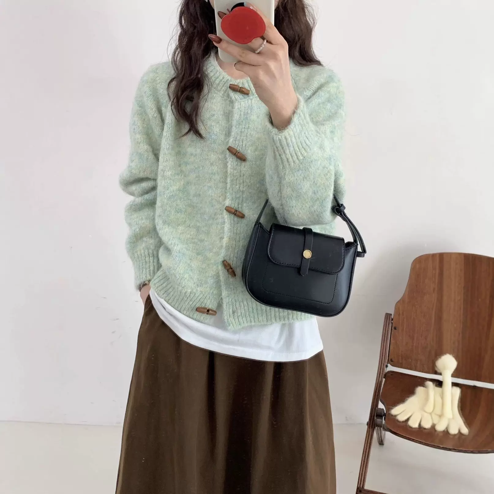 恒滨泰学院风牛角扣软糯舒适韩系宽松慵懒风毛衣外套针织开衫女