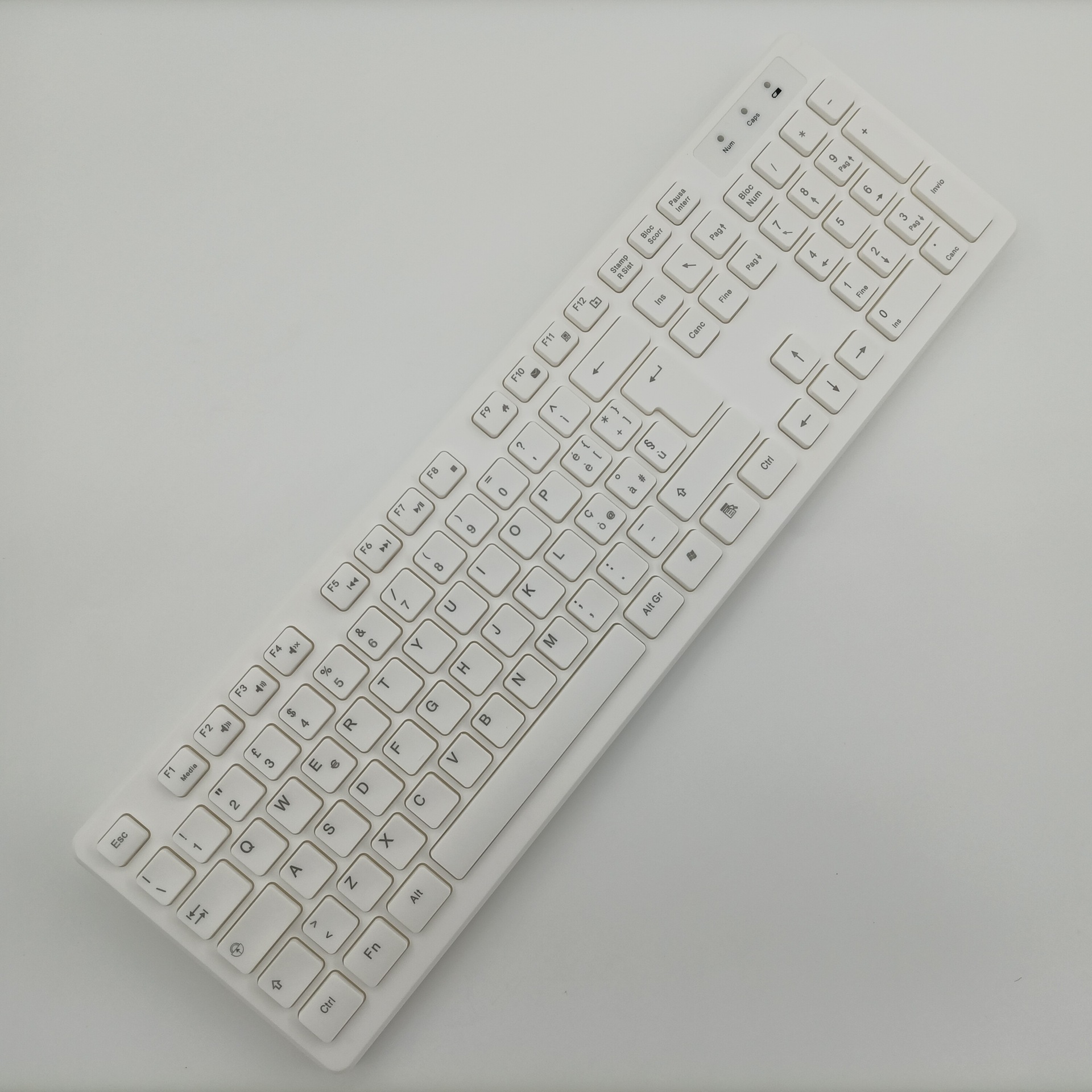 Белая клавиатура, Италия