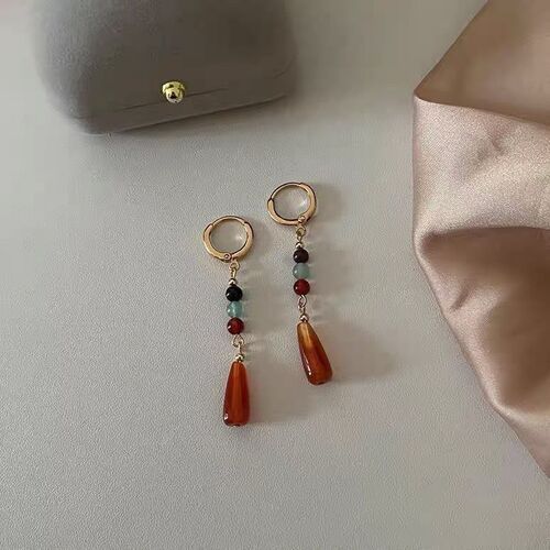 Original late autumn micro-length niche color drop new Chinese style classical cheongsam earrings ear clip autumn and winter