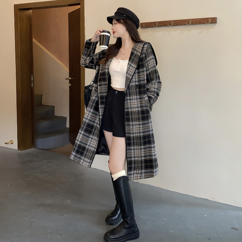 Women's Plaid Long Coat Image 5