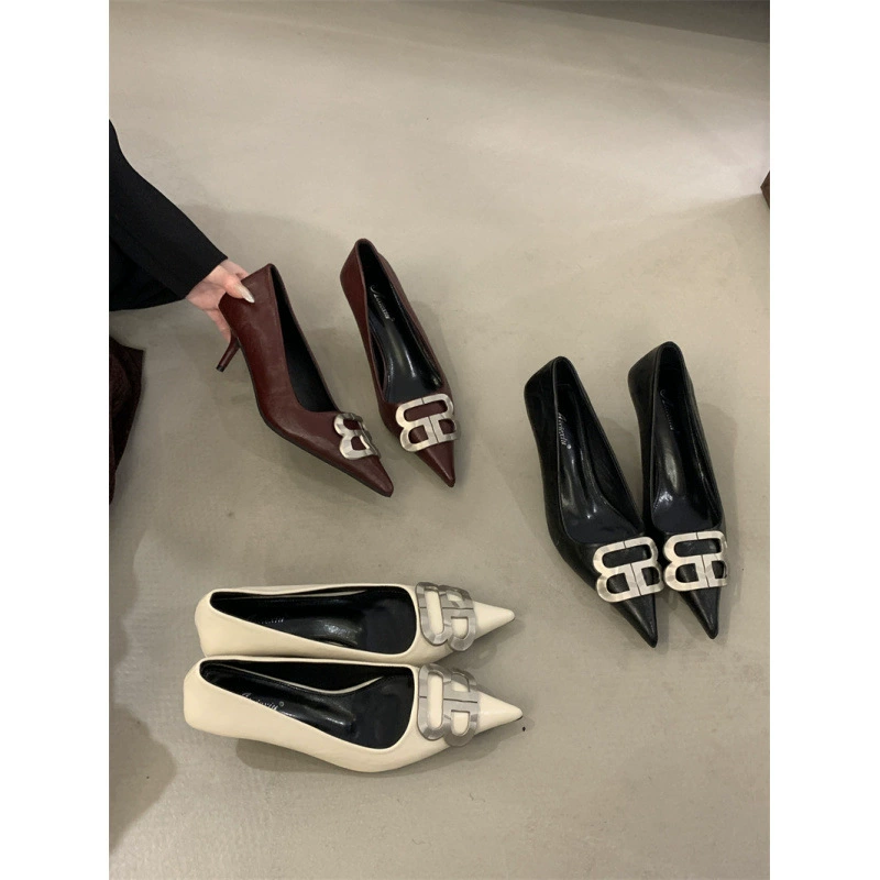 2024 Осень и зима новые каблуки сексуальная дикая женская обувь носить на улице