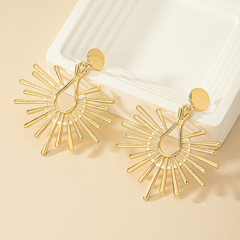 Women'S Gender 1 Pair Elegant Retro Water Droplets Plating Hollow Out Alloy Drop Earrings