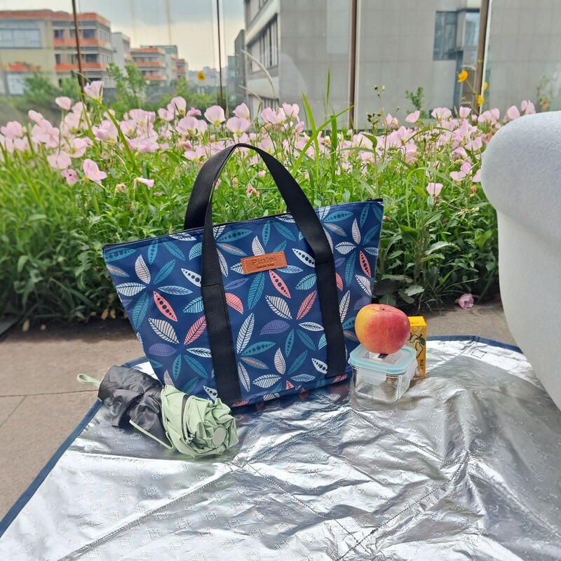 Cross-Border Free Labeling and Delivery New Medium Satchel Insulated Bag Lunch Bag Oxford Cloth Thickeneded Picnic Bag Cross-Border Free Labeling and Delivery New Medium Satchel Insulated Bag Lunch Bag Oxford Cloth Thickeneded Picnic Bag