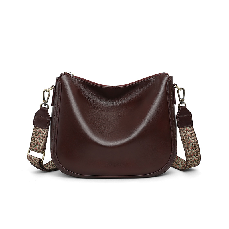 Women's 2026 New Arrival Crossbody Saddle Bag Genuine Leather Versatile Large Capacity Underarm Bag - Thumbnail 5