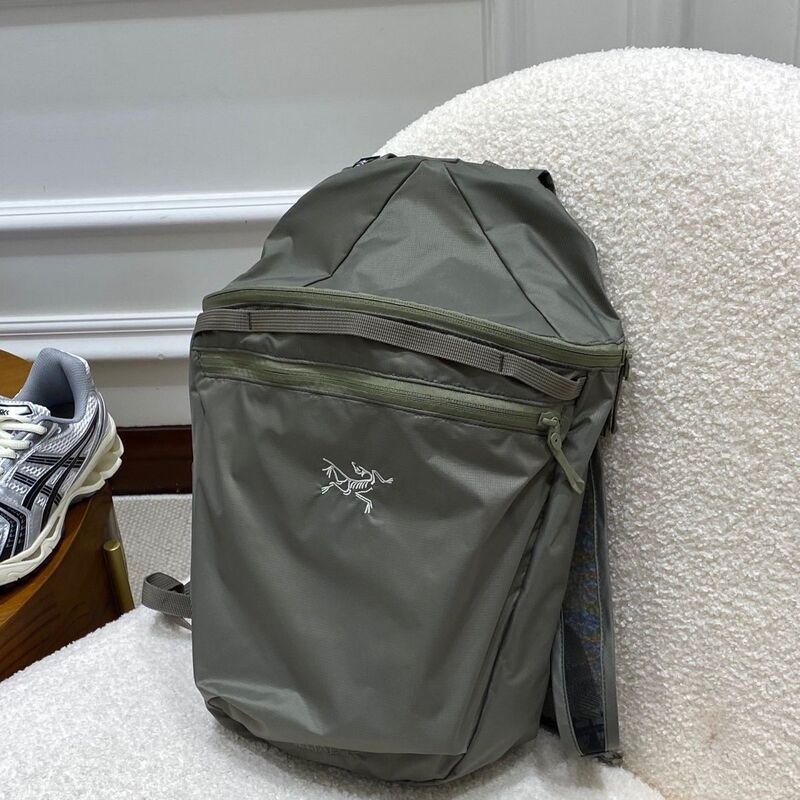 新品15L軽量ユニバーサルアウトドアトレッキングリュック防水大容量リュックサック登山バッグ男女カジュアル|undefined