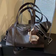 Retro and minimalist commuting tote bag for autumn and winter 2025, new fashion trend, large capacity, daily sense, single shoulder diagonal cross bag