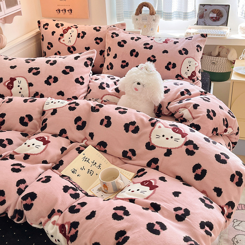 Ins cute wind thick milk velvet four-piece set autumn and winter warm baby velvet double-sided fleece-lined quilt bedding