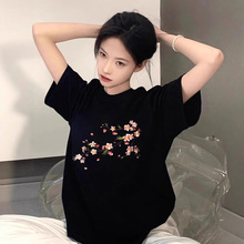�ļ����޶���t��Ů2026÷��ӡ���OӋ��С����ʽ�߽֌��ɰ�������