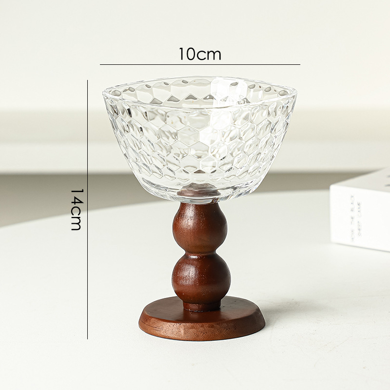 망치로 만든 유리 + 갈색 나무 높은 다리