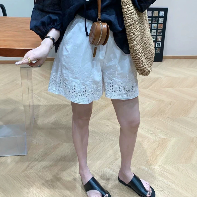 Guangzhou Ruiyi Korean-Style Niche Embroidered Crochet Pants 2026 Spring/Summer Sweet Lace Hollow-Out Casual Shorts with Lining