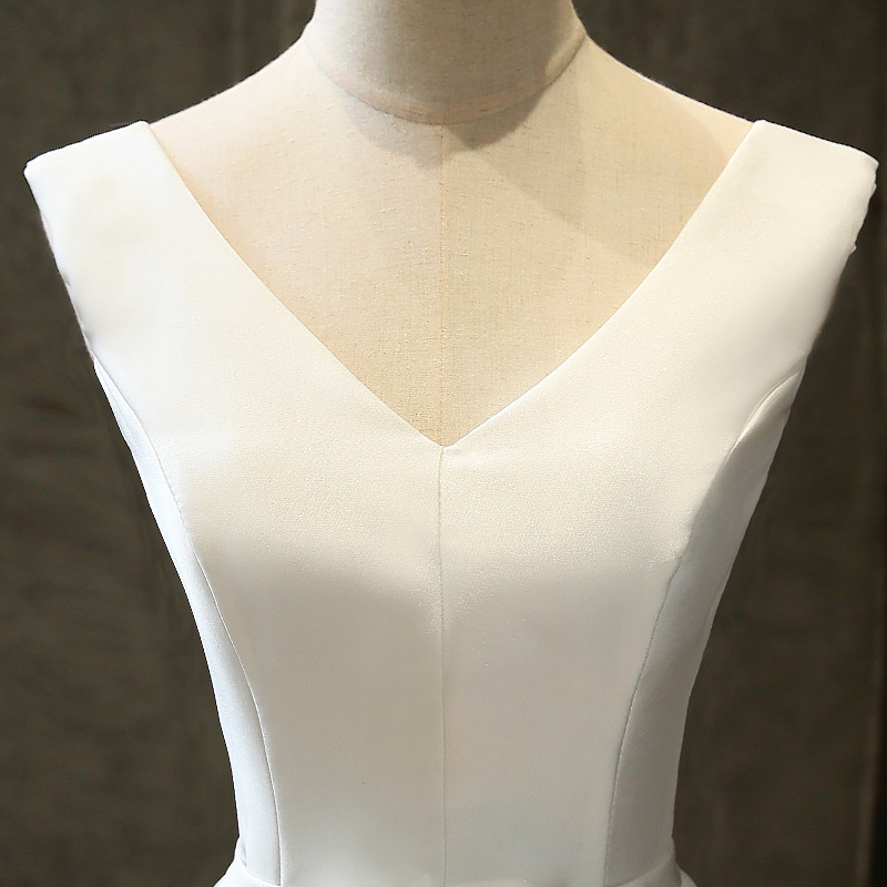 Evening Dress 2025 Spring New Women's Simple Medium Length Banquet Travel Photography Satin Studio White Dress_ecoleips.com