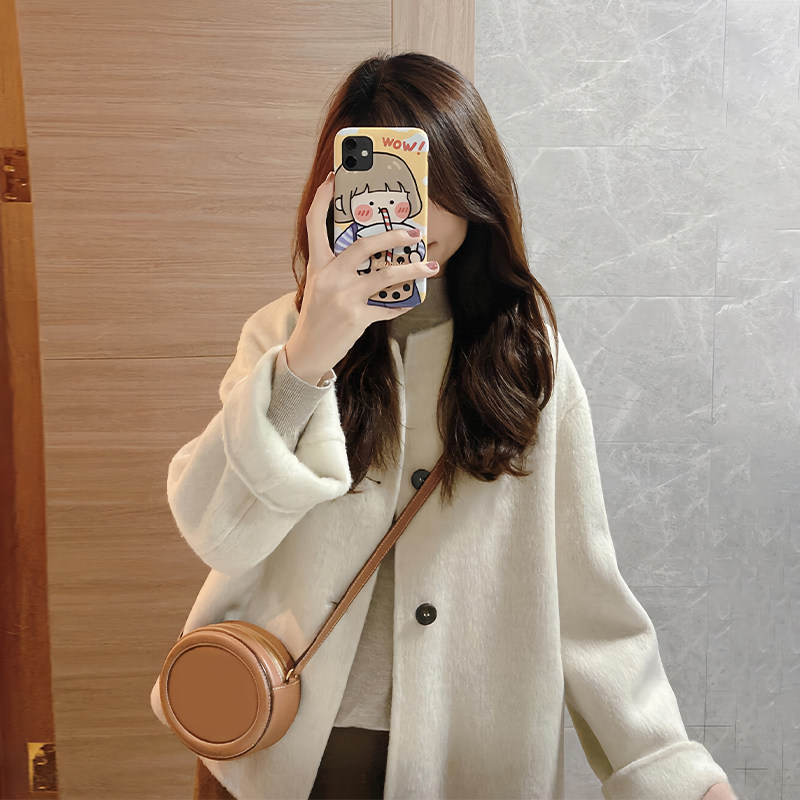 White Double-Sided Woolen Coat for Women, New Winter 2025 Short Style for Petite Women, Made of Sheep Wool White Double-Sided Woolen Coat for Women, New Winter 2025 Short Style for Petite Women, Made of Sheep Wool