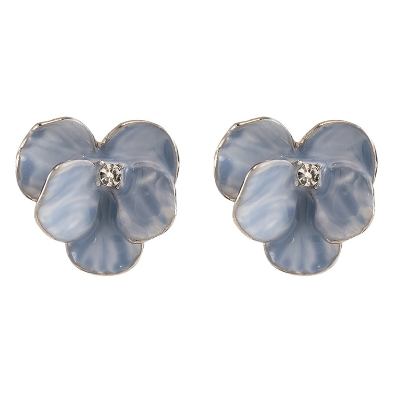 Flower stud earrings niche design sense high sense vintage petal stud earrings light luxury earrings mosquito coil ear clip without pierced ears