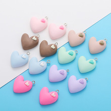 树脂diy卡通彩色爱心贴片吊坠 手链钥匙扣饰品项链配件W350