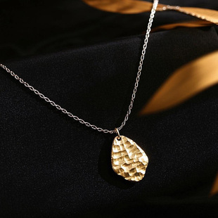 Kayi Jewelry New High-End Clavicle Chain Light Luxury Fashion Simple Irregular Rock Pattern Pendant Necklace Wholesale