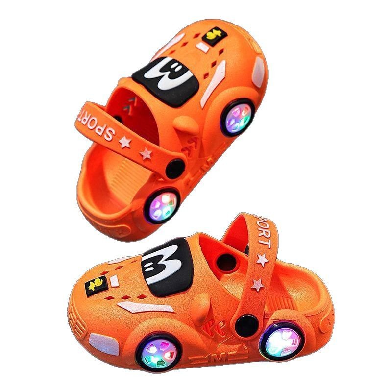Zapatillas luminosas para niños de verano para niños de dibujos animados antideslizantes con base suave para bebés caseros sandalias