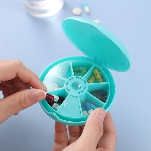 Supply of 7-compartment rotating pill box, plastic lidded, sealed and moisture-proof storage box, divided pill box with printable advertisements