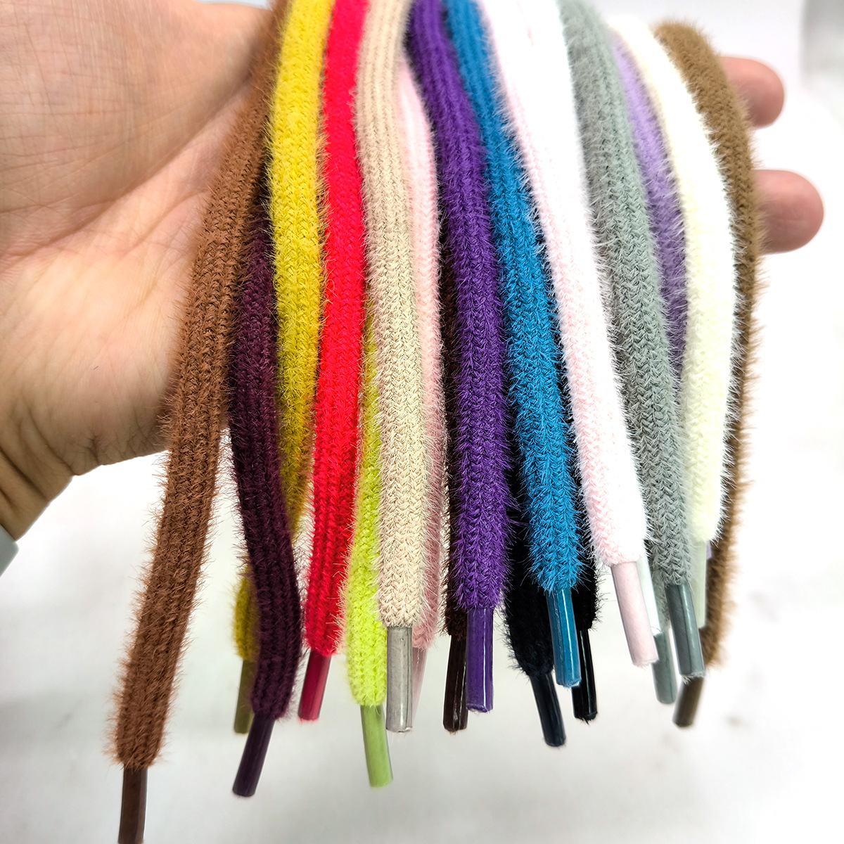 5mm encantador viento imitación de visón otoño invierno bolsas centrales cordones de zapatos casuales cordones de peluche adaptar AJ1 zapatos de entrenamiento alemán zapatos de pan