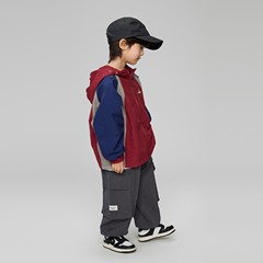 2025秋季童装新款儿童山系风夹克冲锋衣男中大童潮范撞色连帽外套