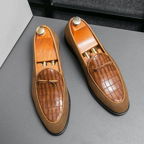 British Le Men's Business Casual Dress Small Leather Shoes Embossed Hair Stylist Leafs Shoes