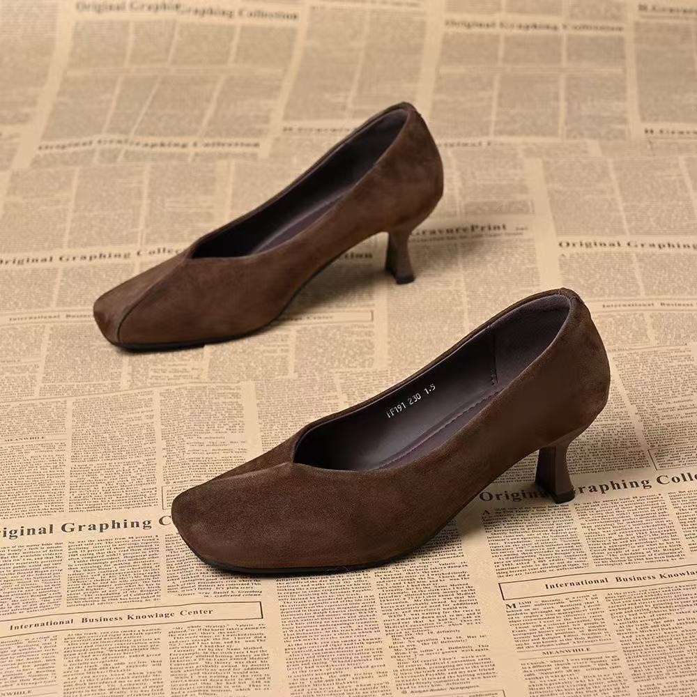 Nicho de estilo francés minimalista zapatos de tacones altos de cabeza redonda para mujeres 2026 primavera superficial un zapato de zapato para viajar zapatos de tacones delgados