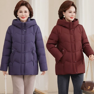 冬装短款连帽羽绒服女中老年妈妈装时尚洋气保暖白鸭绒外套女